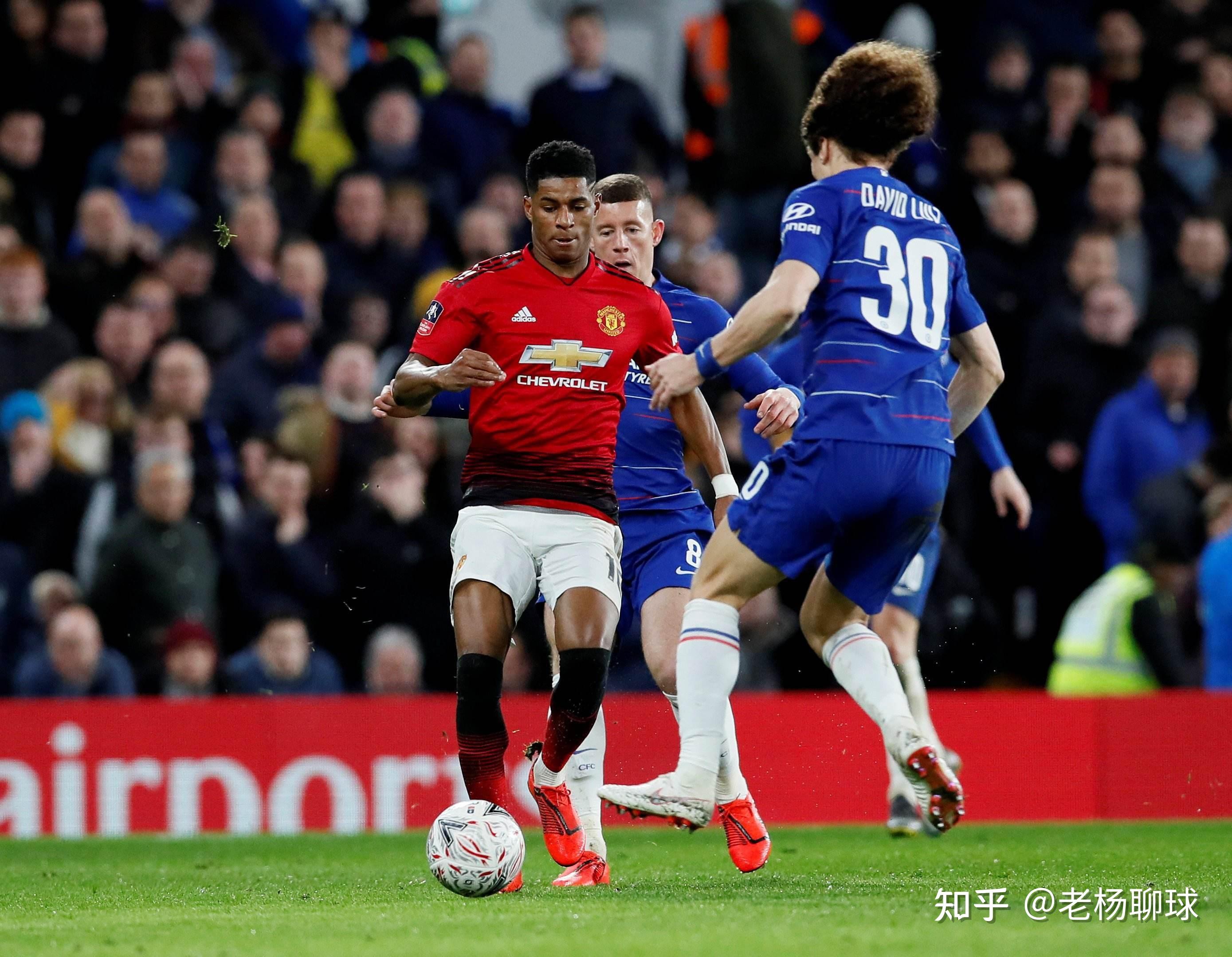 英超赛场再 英超赛场再