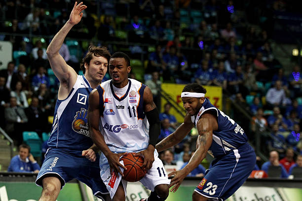 同位置球员 同位置球员