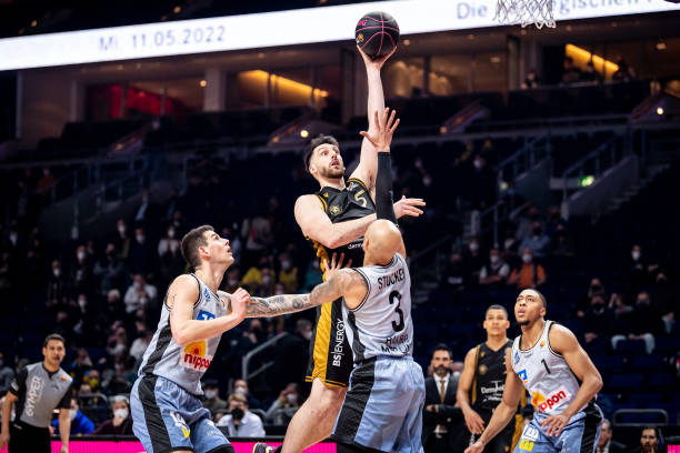 脱颖而出 脱颖而出