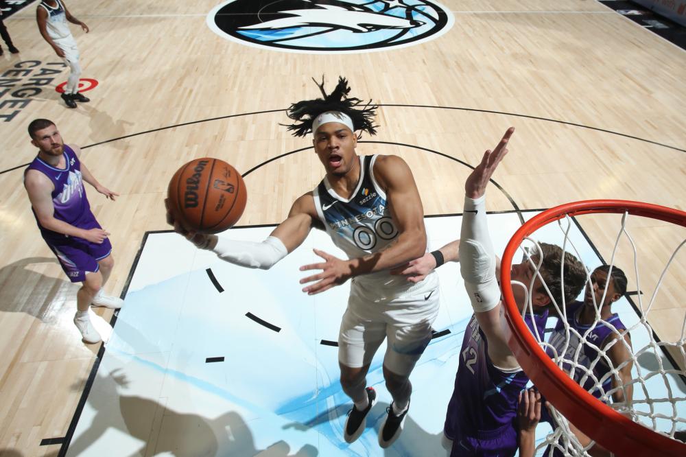 激烈进攻的 激烈进攻的